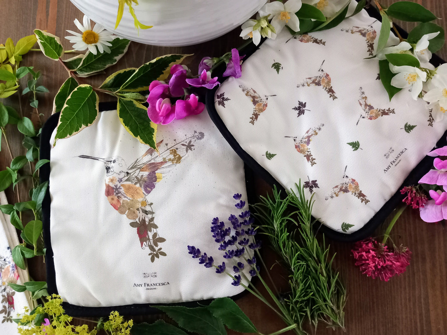 -Pot Holders- 'Hummingbird'