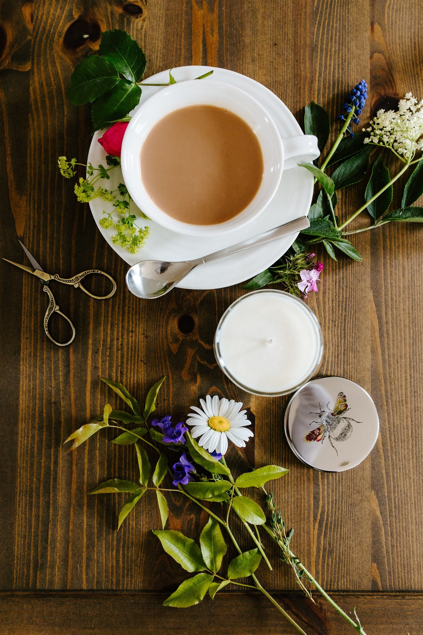 -Scented Candles- 'Flower Bee' (Lavender & Ylang Ylang)